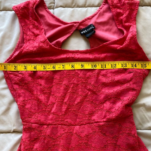 Coral Dress - Picture 4 of 5